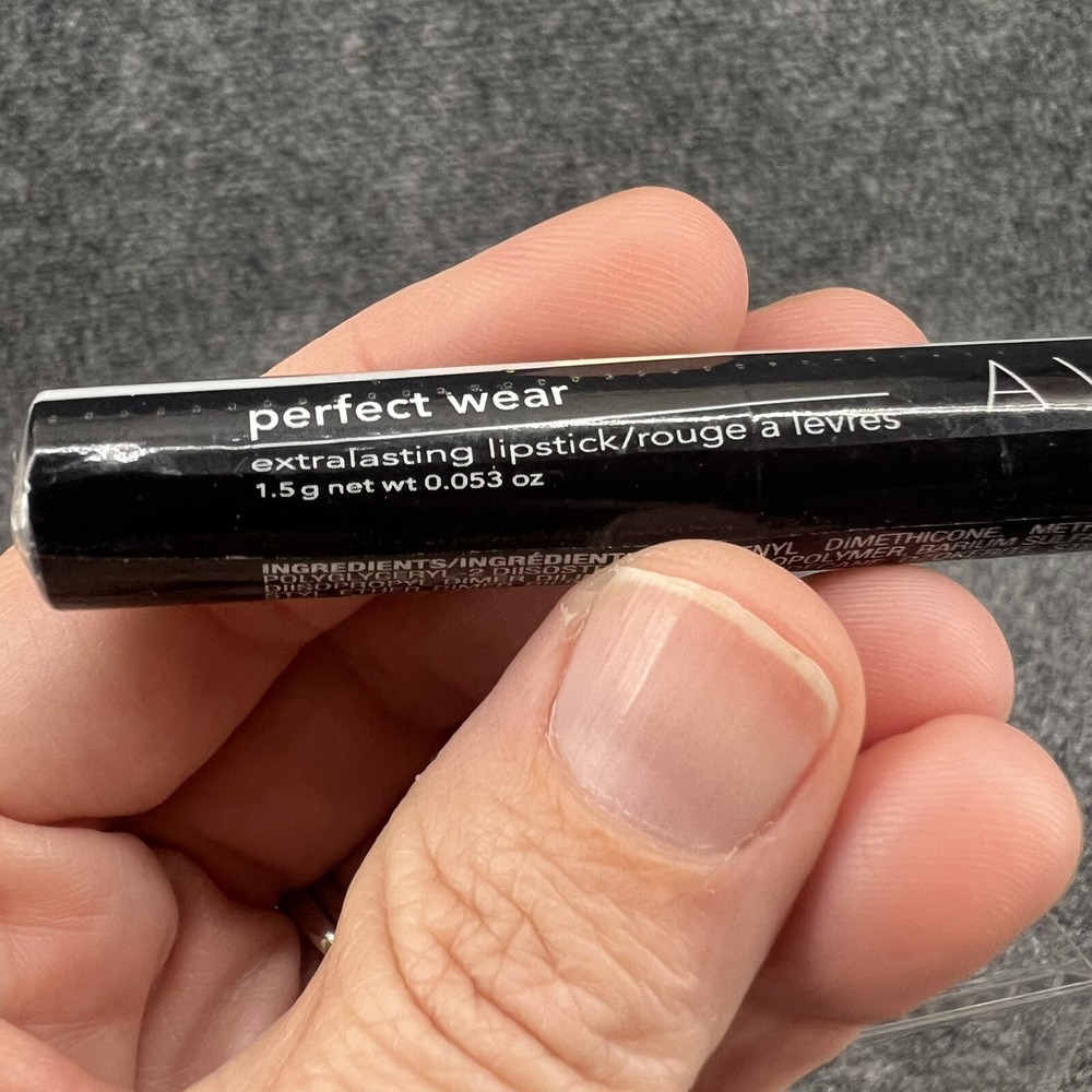 Avon Perfect Wear Extralasting Lipstick Rich Brown P509 New & Sealed - Picture 5 of 6